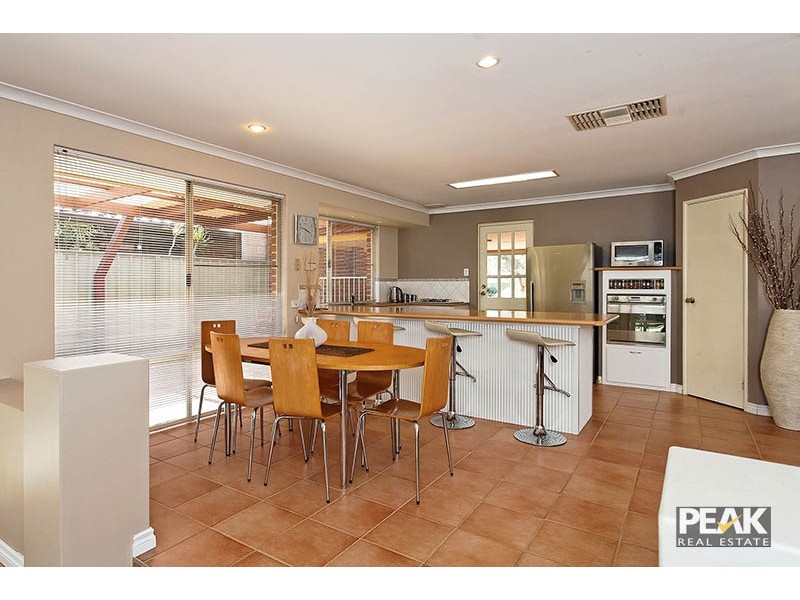 17  Connolly Mews, Atwell WA 6164
