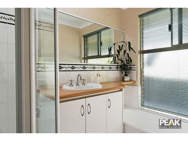 17  Connolly Mews, Atwell WA 6164