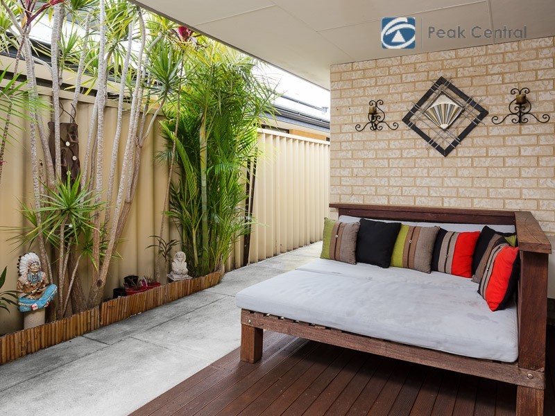 132 Aurora Drive, Atwell WA 6164