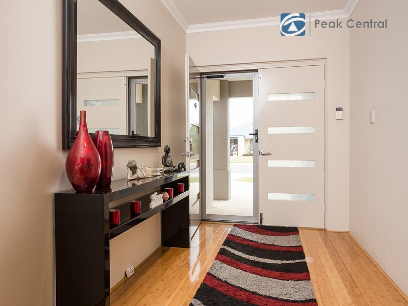 132 Aurora Drive, Atwell WA 6164