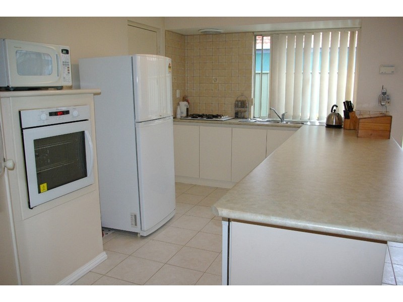 172 Brenchley Drive, Atwell WA 6164