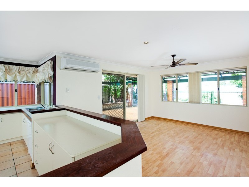 17 Empress Crescent, Atwell WA 6164