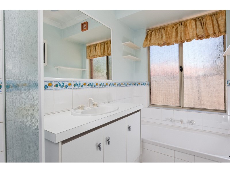 17 Empress Crescent, Atwell WA 6164