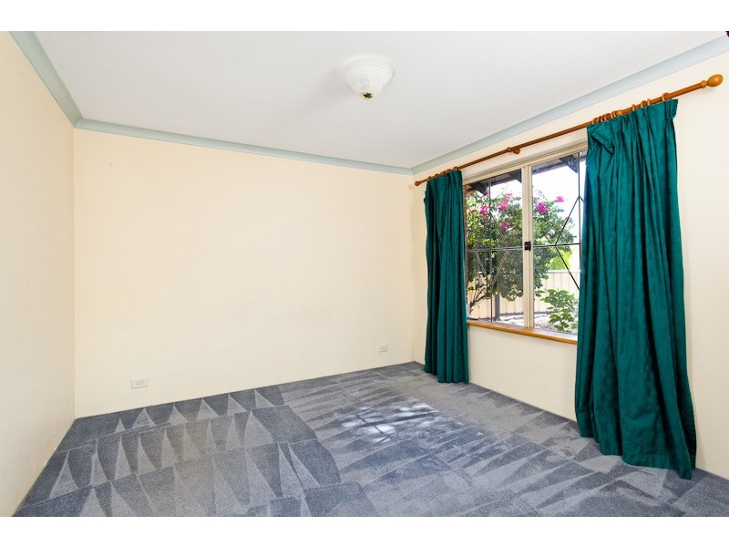 17 Empress Crescent, Atwell WA 6164