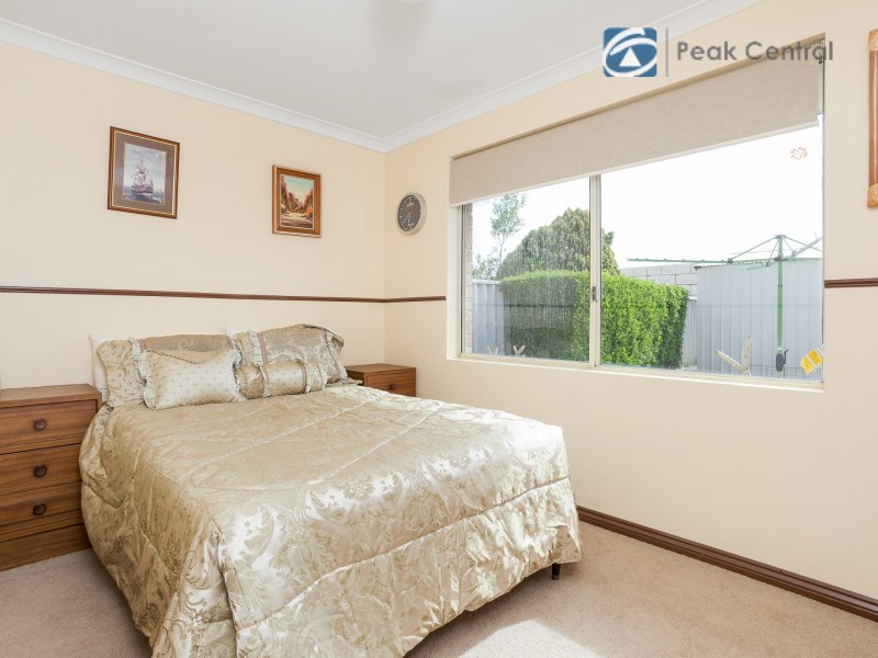 36 Carlhausen Close, Atwell WA 6164