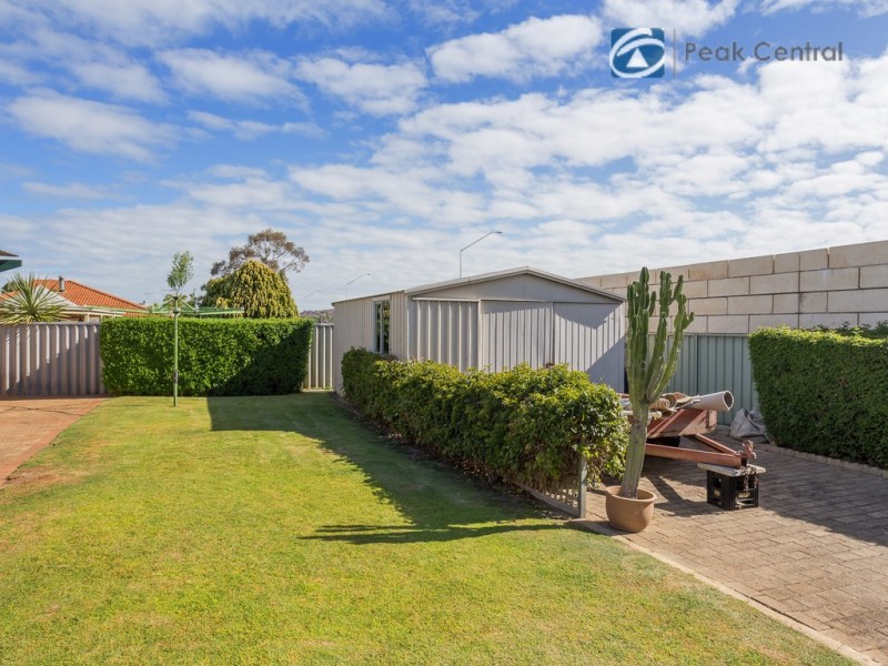 36 Carlhausen Close, Atwell WA 6164