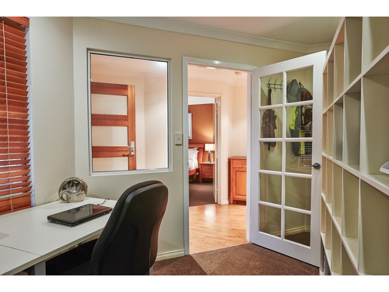 67 Delton Way, Atwell WA 6164