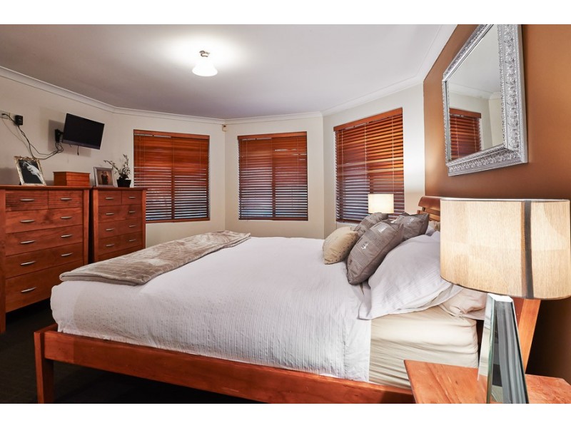 67 Delton Way, Atwell WA 6164