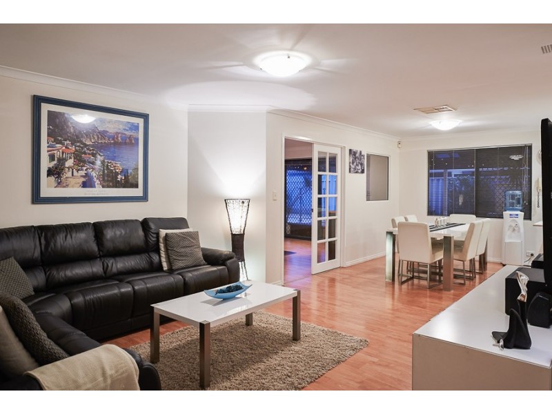 67 Delton Way, Atwell WA 6164