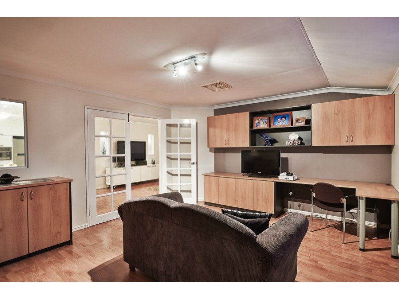 67 Delton Way, Atwell WA 6164