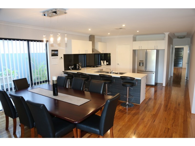 7 Morialta View, Aubin Grove WA 6164