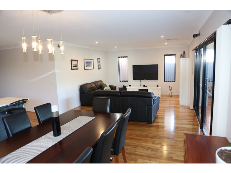 7 Morialta View, Aubin Grove WA 6164