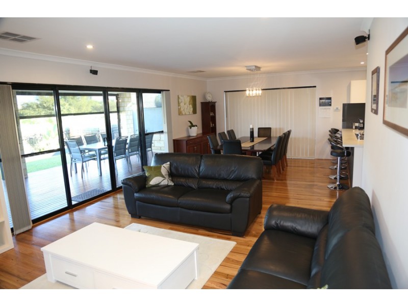 7 Morialta View, Aubin Grove WA 6164
