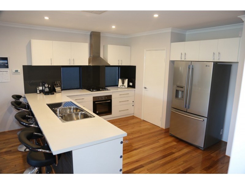 7 Morialta View, Aubin Grove WA 6164