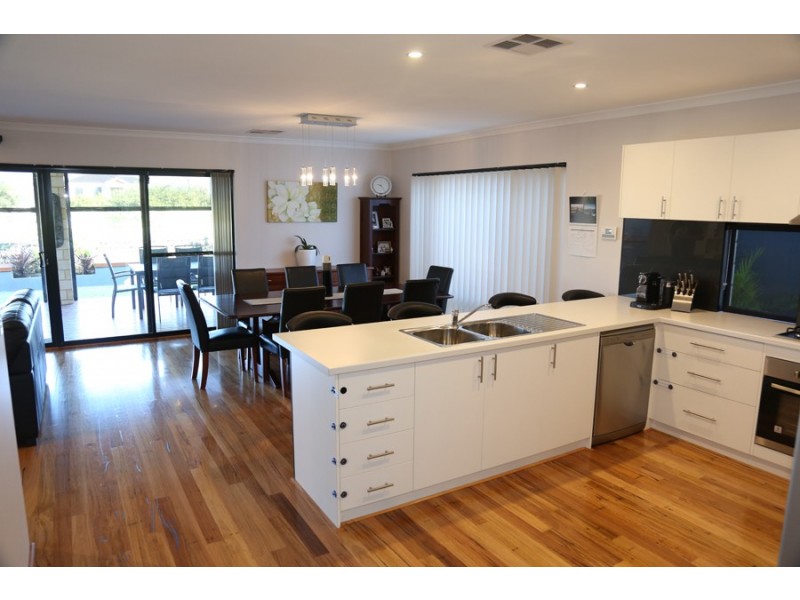 7 Morialta View, Aubin Grove WA 6164