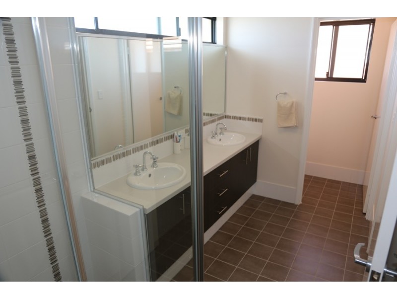 7 Morialta View, Aubin Grove WA 6164