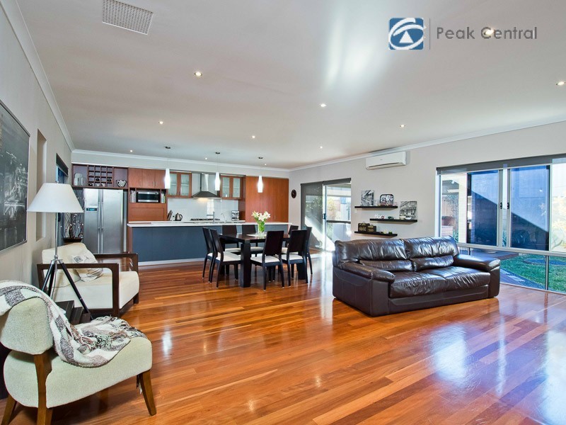 9 Armand Drive, Aubin Grove WA 6164