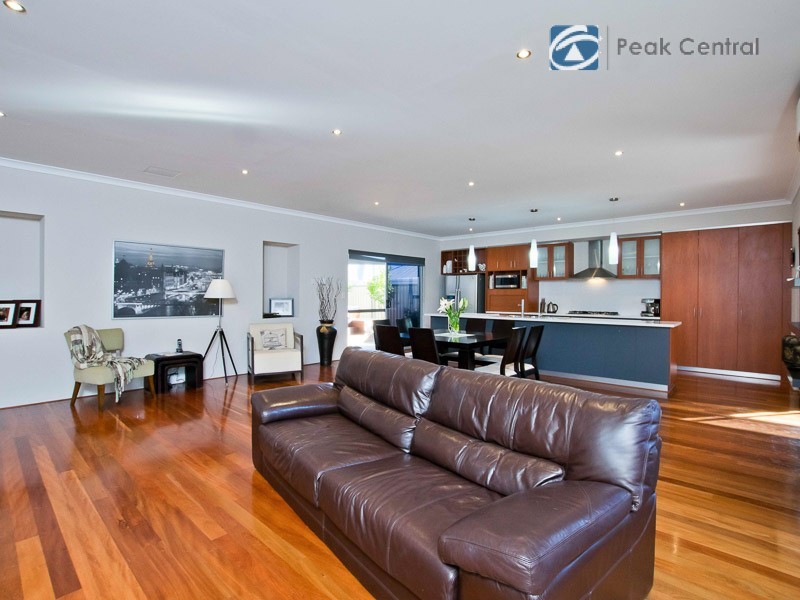 9 Armand Drive, Aubin Grove WA 6164