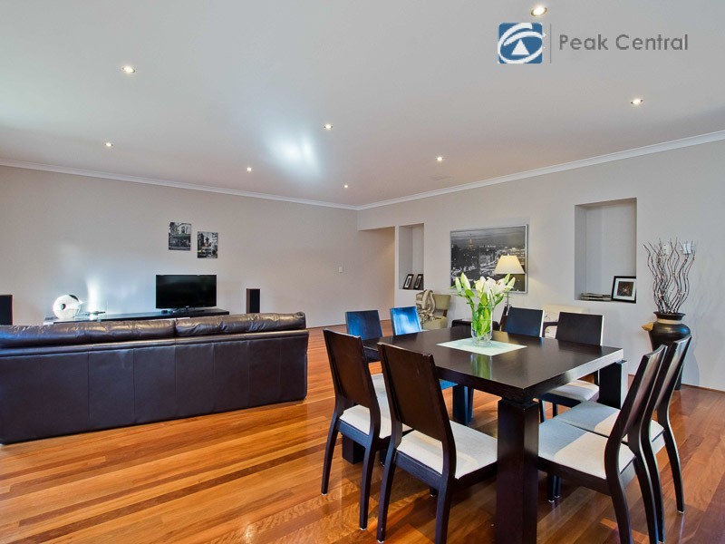 9 Armand Drive, Aubin Grove WA 6164