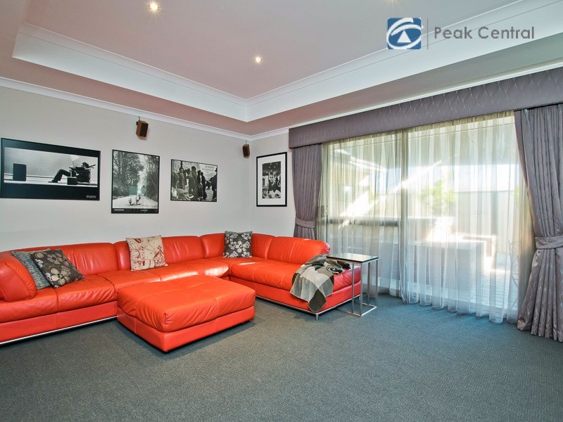 9 Armand Drive, Aubin Grove WA 6164