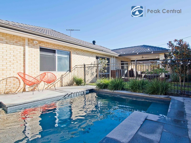 9 Armand Drive, Aubin Grove WA 6164