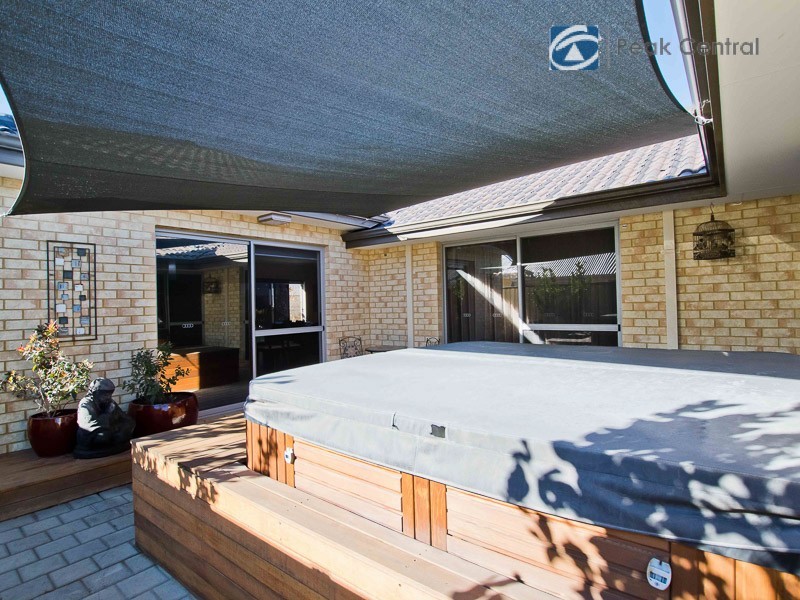 9 Armand Drive, Aubin Grove WA 6164