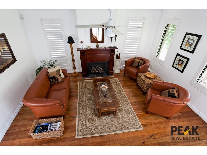 31 Paperbark Lane, Atwell WA 6164