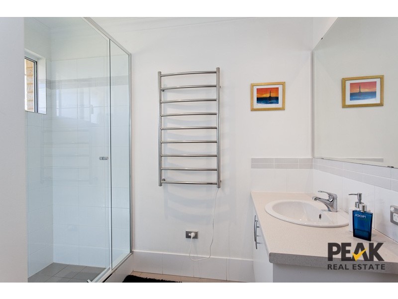 20 Elemi Bend, Atwell WA 6164