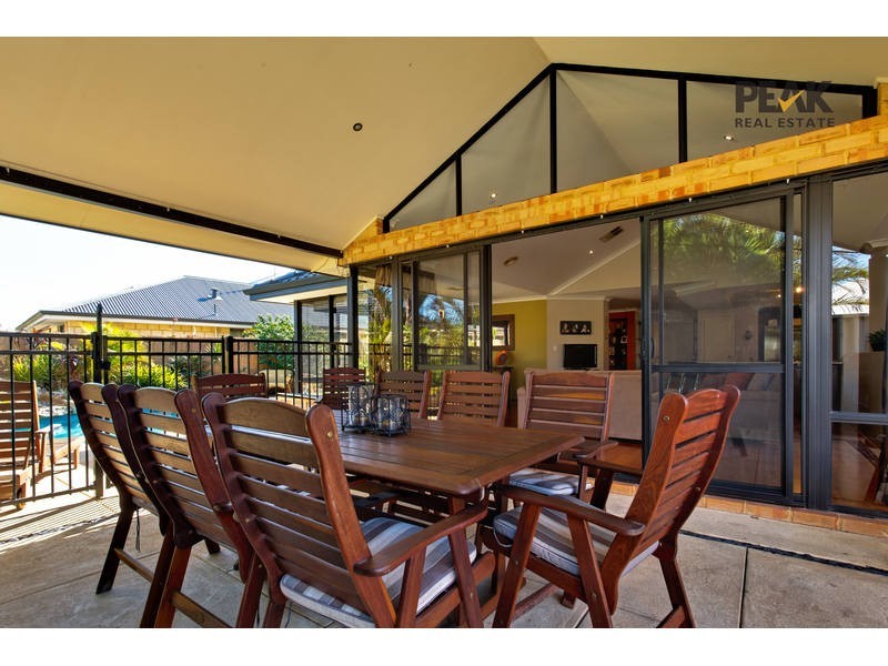 16 Aurora Drive, Atwell WA 6164