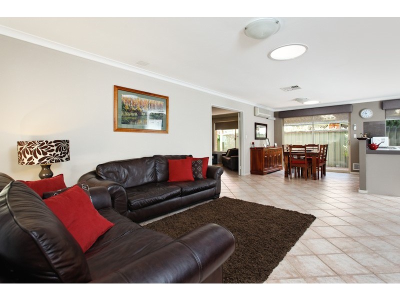 16 Strand Close, Atwell WA 6164
