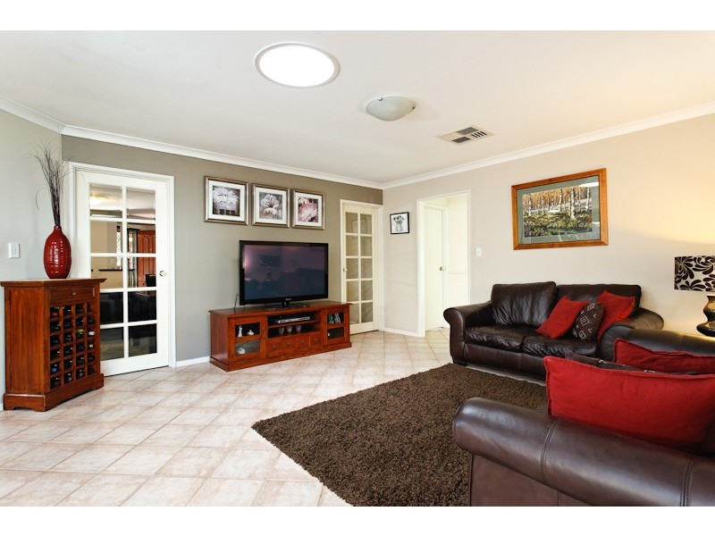 16 Strand Close, Atwell WA 6164