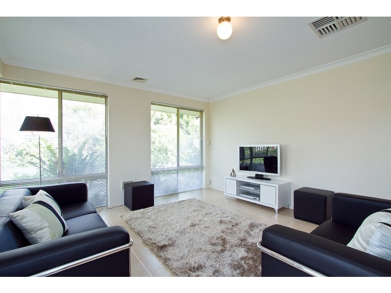 5 Ling Court, Atwell WA 6164