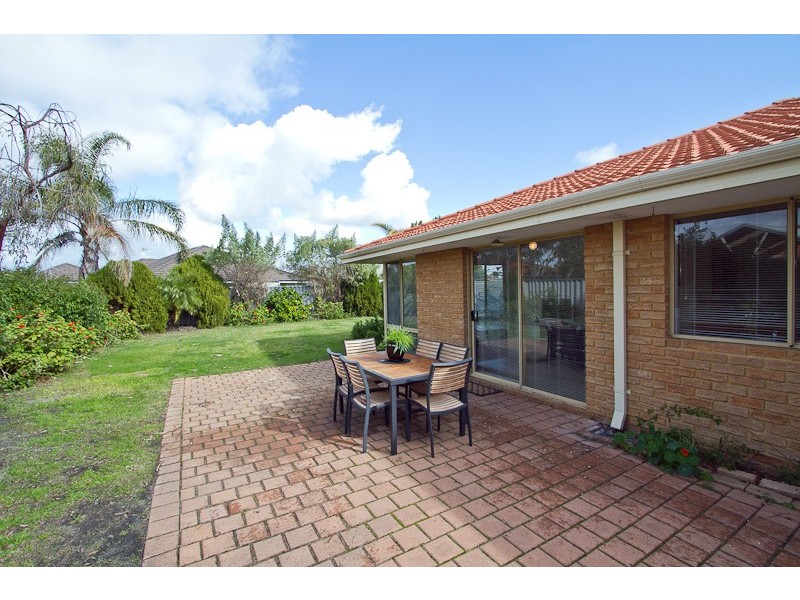 5 Ling Court, Atwell WA 6164