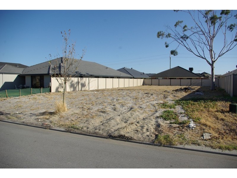 19 Cotswold Parade, Aubin Grove WA 6164