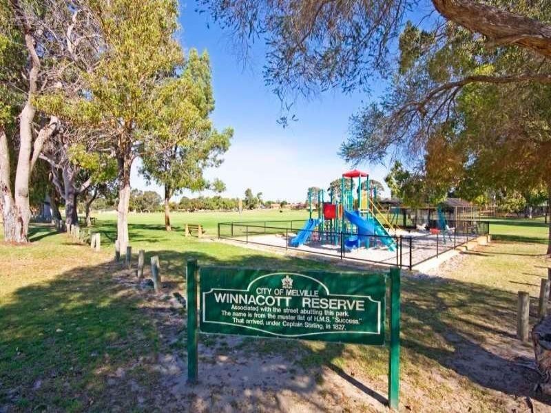 35/35 Winnacott Street, Willagee WA 6156