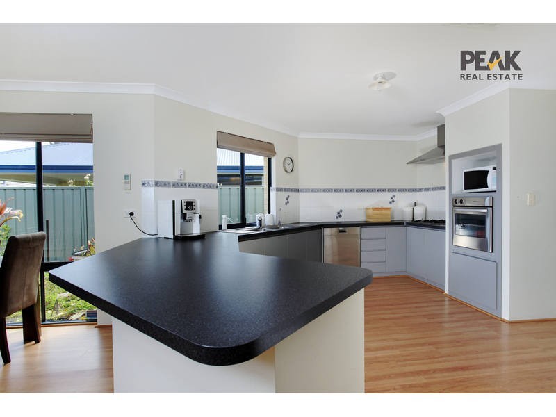 6 Bendee Drive, Atwell WA 6164