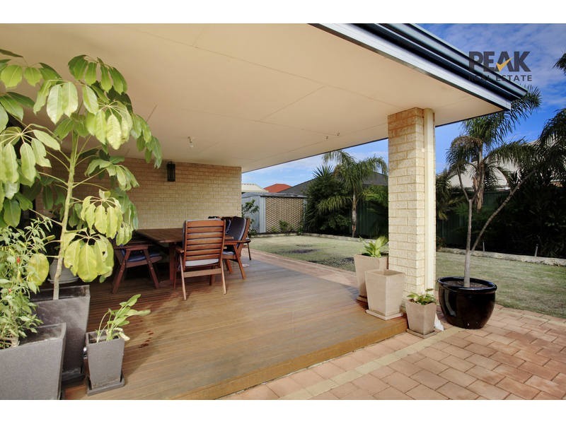 6 Bendee Drive, Atwell WA 6164
