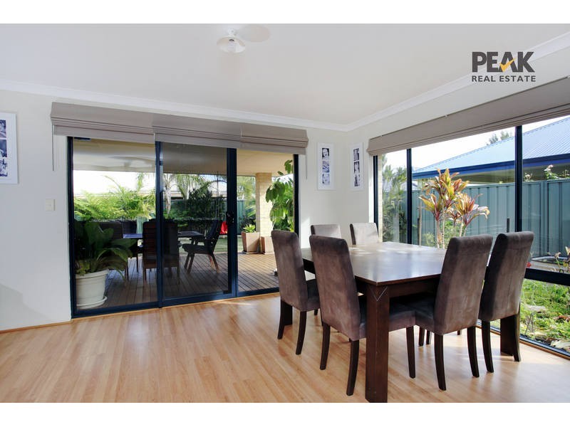 6 Bendee Drive, Atwell WA 6164