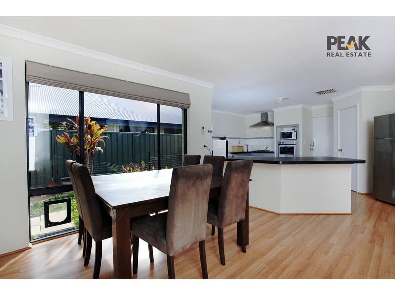 6 Bendee Drive, Atwell WA 6164