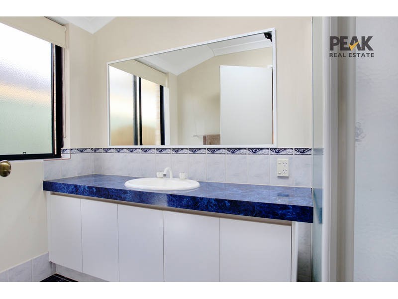 6 Bendee Drive, Atwell WA 6164