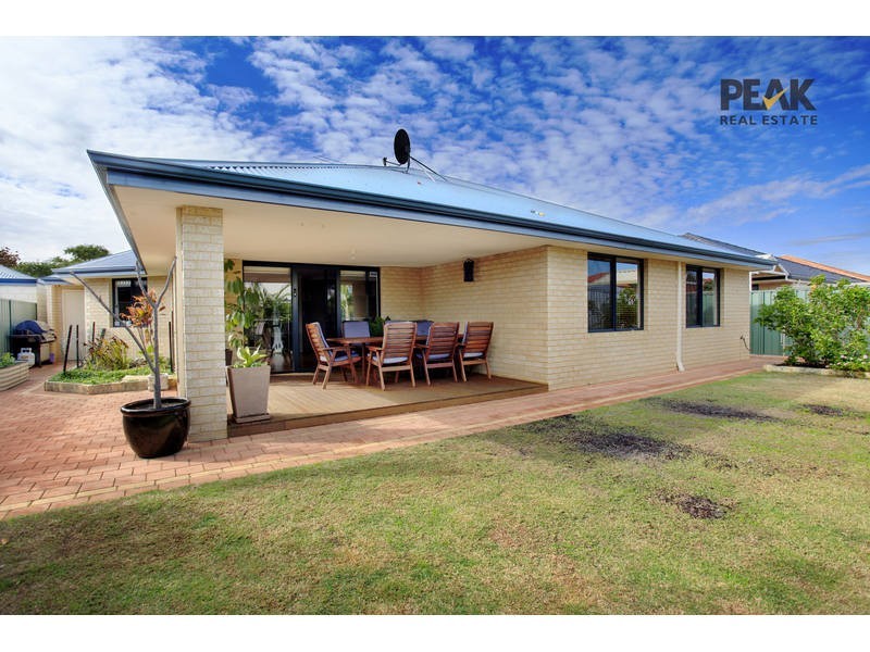 6 Bendee Drive, Atwell WA 6164