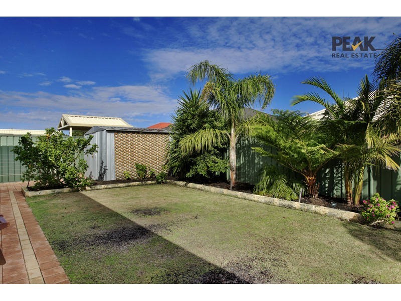6 Bendee Drive, Atwell WA 6164