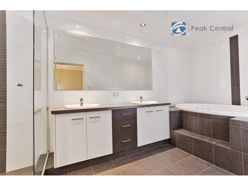 5 Aristata Parade, Aubin Grove WA 6164