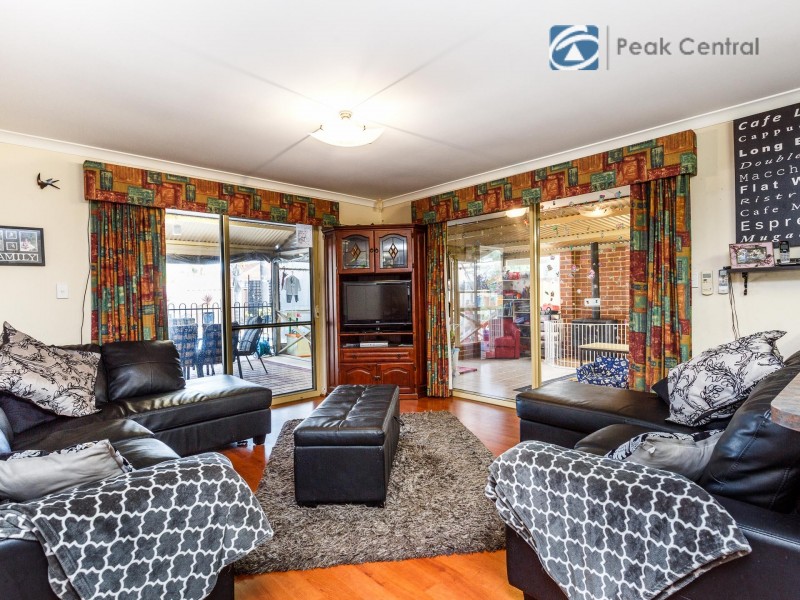 28 Folland Parade, Atwell WA 6164