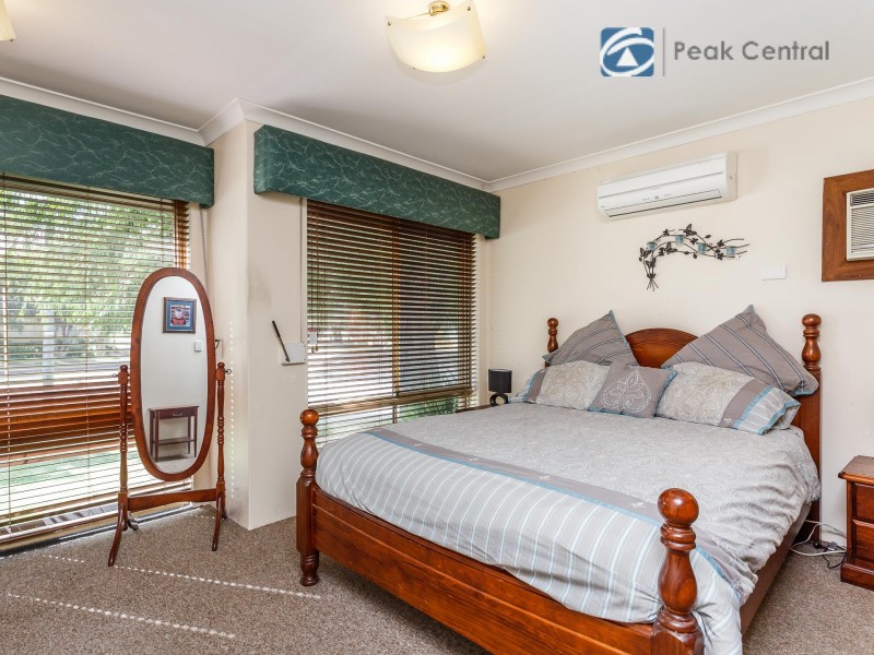 28 Folland Parade, Atwell WA 6164