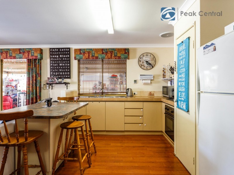 28 Folland Parade, Atwell WA 6164