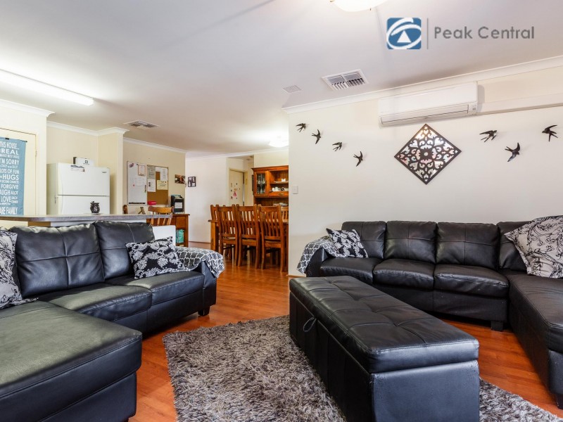 28 Folland Parade, Atwell WA 6164