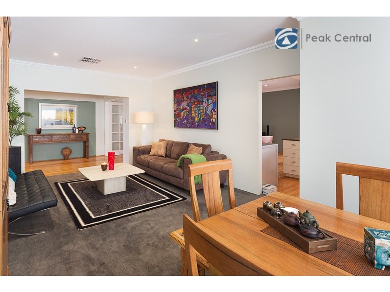 18 Aurora Drive, Atwell WA 6164