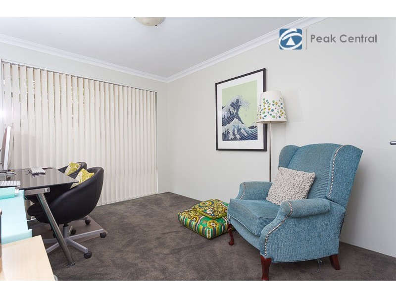 18 Aurora Drive, Atwell WA 6164