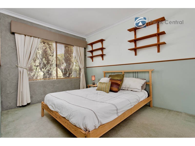 10 Calder Way, Atwell WA 6164